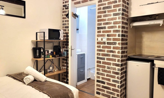 Saint-Etienne Apartment | EM 5 · Centre Ville Carmes/Métro 5min - Tramway