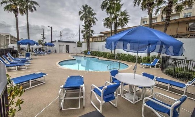South Padre Island Hotel | Embassy 402 - 2 Br Condo