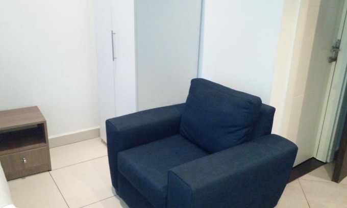 Cantonments Apartment | Embassy garden by Eric