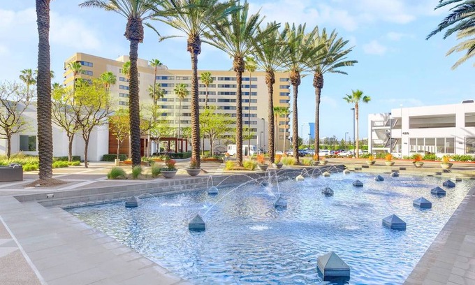 Orange Hotel | Embassy Suites by Hilton Anaheim Orange