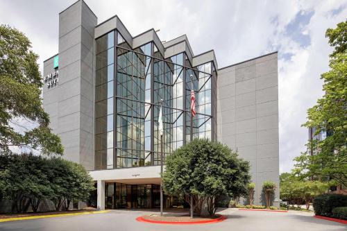 Dunwoody Hotel | Embassy Suites by Hilton Atlanta Perimeter Center
