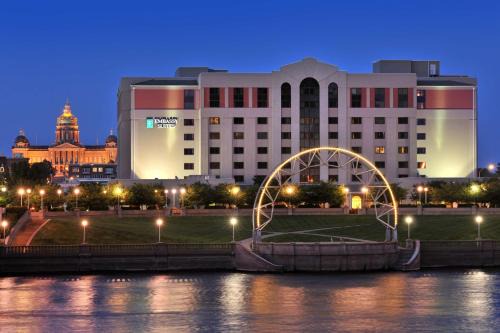 Downtown Des Moines Hotel | Embassy Suites Des Moines Downtown