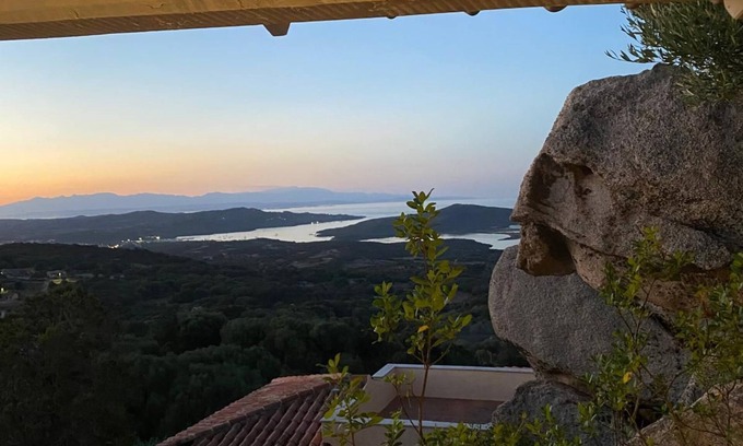 San Pasquale House | [Emerald Coast] House with a view of the Magdalena