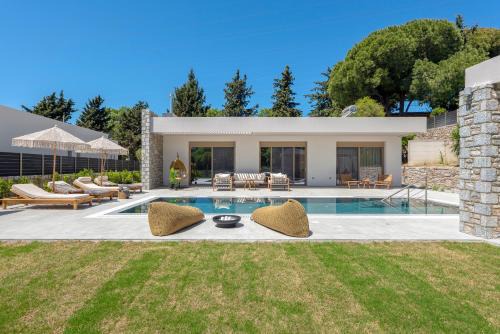 Asgourou Villa | Emerald Estate