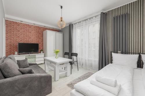 West Pomeranian Voivodeship Apartment | Emilii Plater Chic Studio by BookingHost