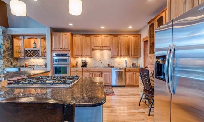 Woodmoor House | Emmett's Overlook