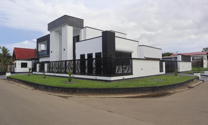 Noord Villa | Empire Villa Paramaribo Noord 1