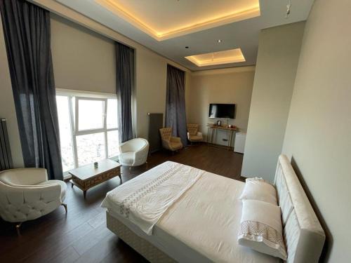 Esenyurt Hotel | EMR suit