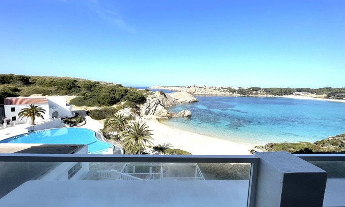 Arenal d'en Castell Apartment | En la Playa Espectaculares Vistas