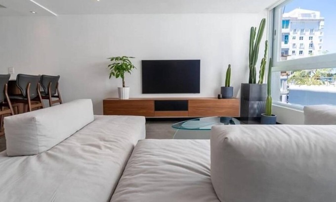 San Juan Apartment | ENCANTO CONDADO - 1-bedroom apartment in San Juan with AC and Parking