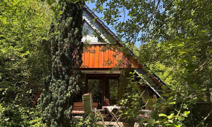 Freilingen House | Enchanted Eifel cottage on the edge of the forest