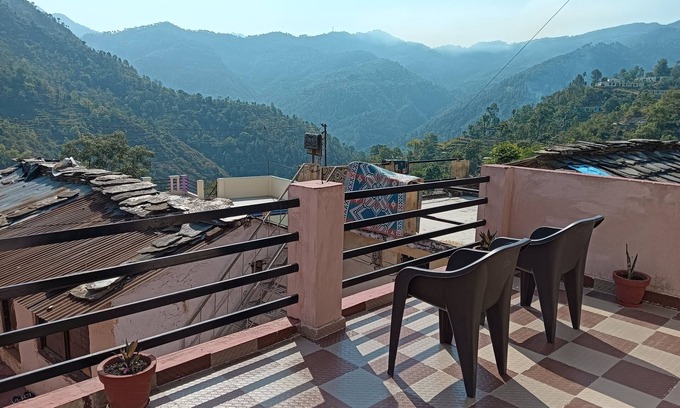 Shivanandi House | Enchanting 1-bedroom house in Kandali