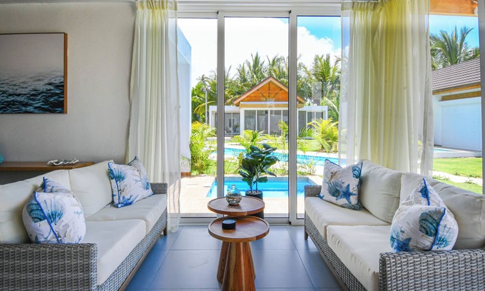 El Limon Villa | Enchanting Beachfront Villa w Kayaks, Jacuzzi & Tropical Living in Las Terrenas