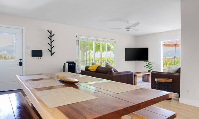 Bouvet Island House | Enchanting Wine Country Retreat ~ Hot Tub & Vineyard Views 3BD/2BA