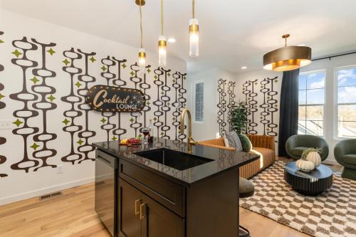 Nashville House | Encore Echo-2 Units-Mins to Ted Rhodes Golf Club