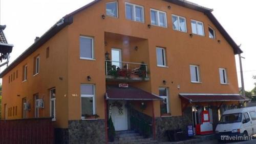 Praid Bed & Breakfast | Engi Panzió