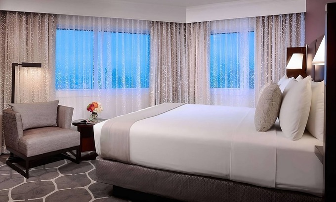 Uptown Hotel | Enjoy a Hassle-Free and Suiting Stay! w/Outdoor Pool, Pet-Friendly!