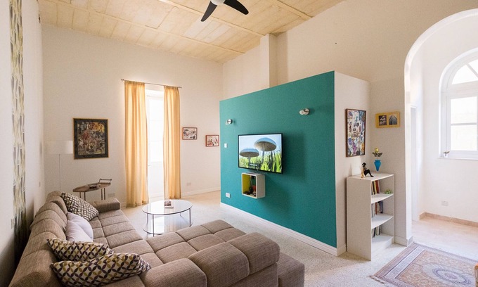 Sliema House | Enjoy and Relax at the Blu House