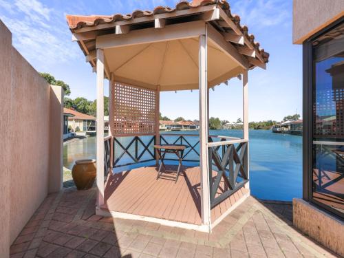 South Yunderup House | Enjoy Between Lake and River