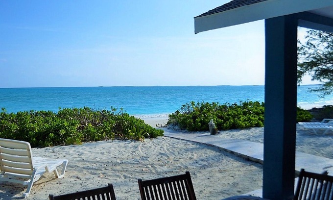 Great Exuma House | Enjoy the most beautiful beach on the Island! Steps from amazing white sand.