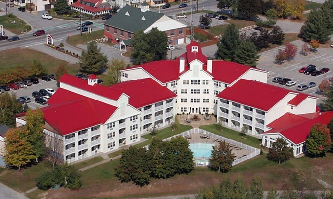 Lincoln Condo | Enjoy the Stunning Fall Foliage of the White Mountains in Lincoln NH