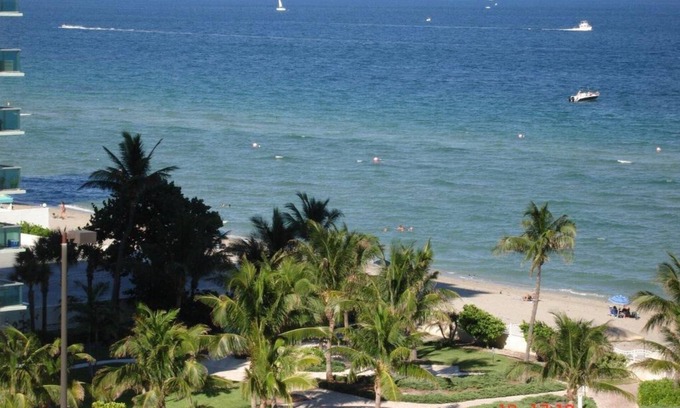 Hollywood South Central Beach Condo | Enjoy this Beautiful Ocean & Intracostal View 1/1 in the Tides!
