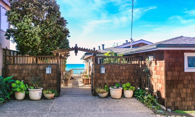Park Hill House | Enjoy This Gorgeous, Oceanfront Rental With Beach Access & Endless Views!