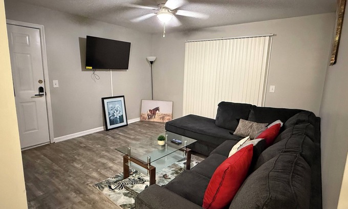 Greensboro Apartment | Enjoyable 2-bedroom apartment in Greensboro