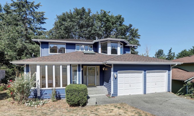 Des Moines House | Entire cozy 5bd home in Des Moines WA near the Redondo beach and Saltwater park!