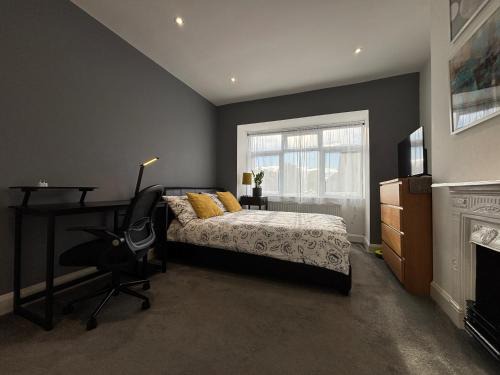 Lavender Fields House | Entire house floor perfect for couples & freelancers - available for single too