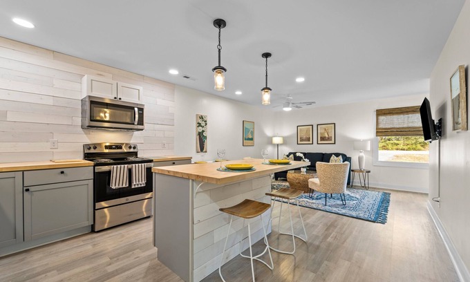 Oriental Apartment | Entire Suite | Walk & Bike to Everything!