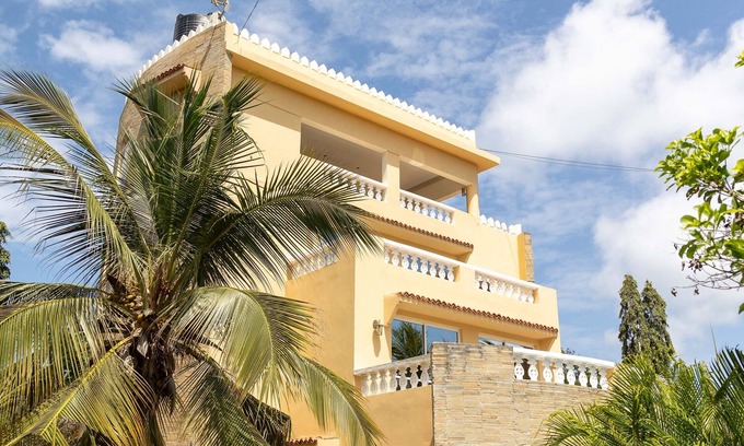 Diani Beach Villa | Entire Three-Bedroom Villa:-Tamasha Luxury Villa, Diani.
