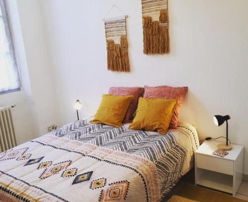 Quartier Administrations House | entre arènes et maison carrée