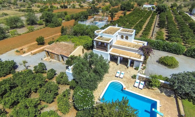 Sant Carles de Peralta Cottage | CASA LAS DALIAS