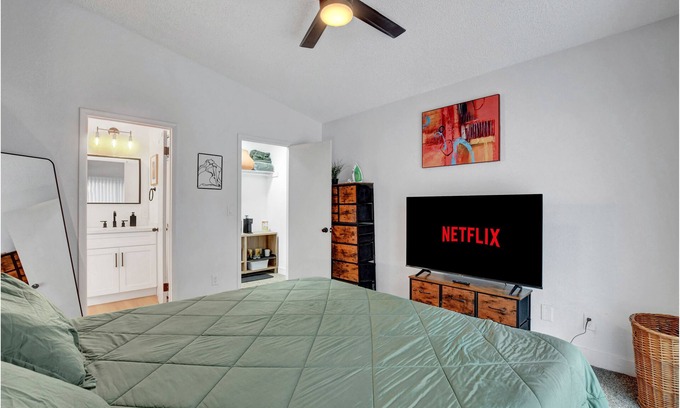 Las Vegas Apartment | Escape the buzz of the Strip while still staying close in this brand new casita!