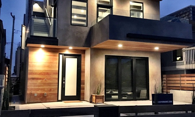 Oceano House | Escape to a Coastal Retreat: Modern 5-Star Beachfront Home w/360 Ocean Views!