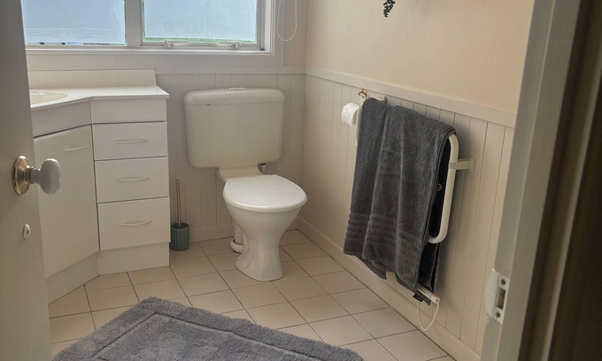 Ohaeawai House | Escape to a peaceful, spacious retreat in Ōhaeawai and explore Northland!