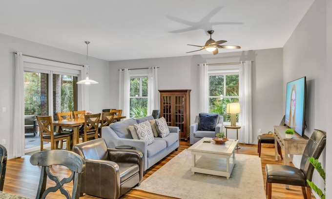 Baytowne Wharf Condo | Escape to Luxury: Spacious 3-Bedroom Condo, Perfect for Relaxation & Fun at the Sandestin Golf and Beach Resort!
