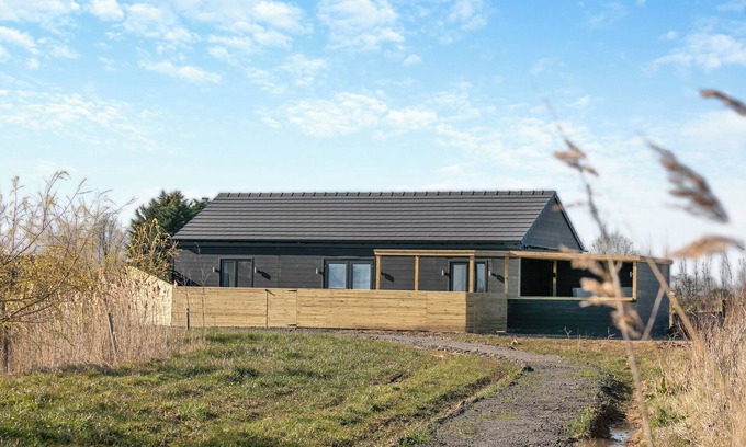 Louth Cottage | Escape to Saltfleetby and let the natural beauty of the area enrich your stay.