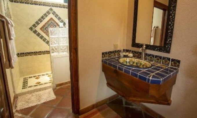 Kerrville Apartment | ESCONDIDA SUITE #8 KING