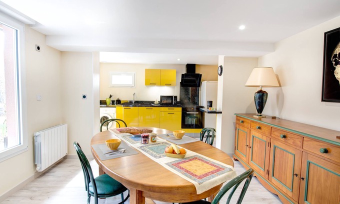 Olivet House | Espelidou is a 2 bedroom, 1 bathroom house is a few minutes from Orléans