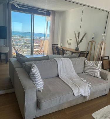 Arcachon Apartment | Esperanza Basin and Port View