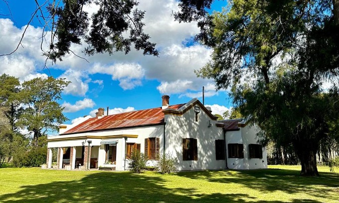 Partido de Azul House | Estancia La Tomasa