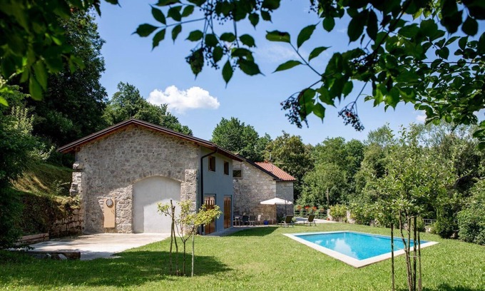 Prem House | Estate "Villa Anton" with own pool