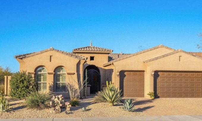Estrella Mountain Ranch House | Estella Mountain Escape 4BR, in the gated fairway subdivision