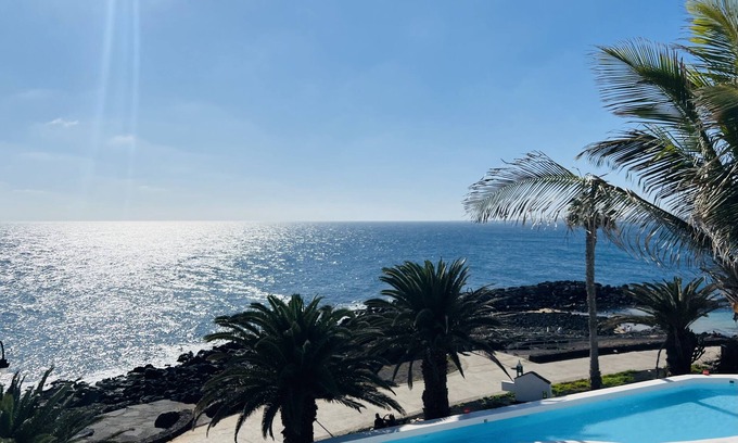 Costa Teguise Apartment | Estrella Fugaz - penthouse over the sea