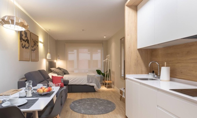 Castanos Apartment | ESTUDIO 2 by HiBilbao