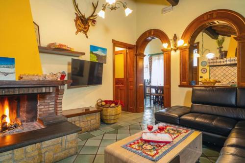 Rovittello House | Etna Nina's home