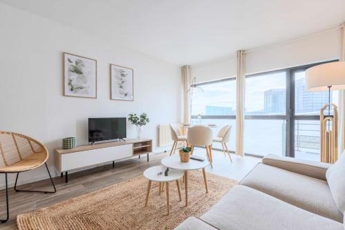 Lille Apartment | Europe/Flandres stations apartment with balcony!