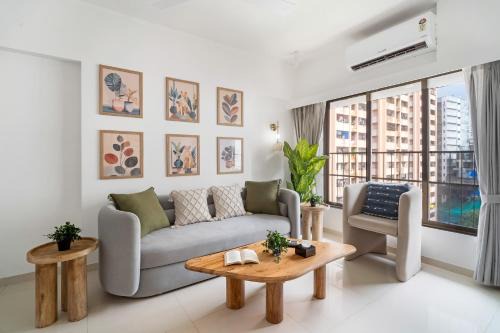 Khar Apartment | Evara 1BHK Khar W by The Bombay Home Company
